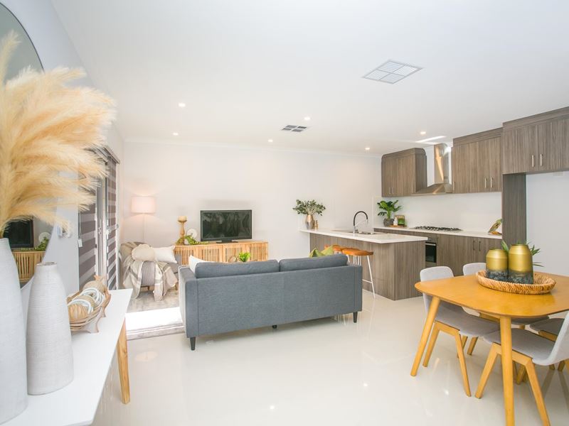 1,2&3/ 4 Mckay Street, Bentley