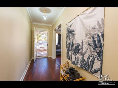 2 Coralie Court, Armadale WA 6112