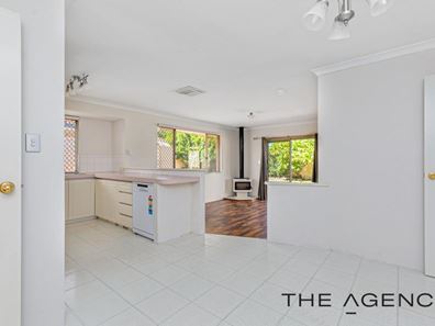 2/7 Greta Place, Thornlie WA 6108