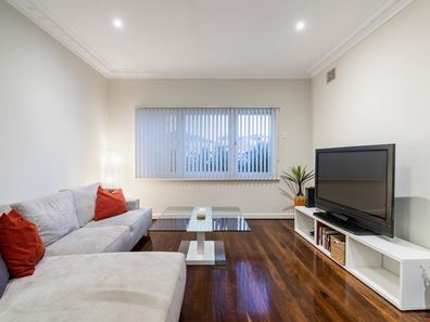2 Blythe Avenue, Yokine WA 6060