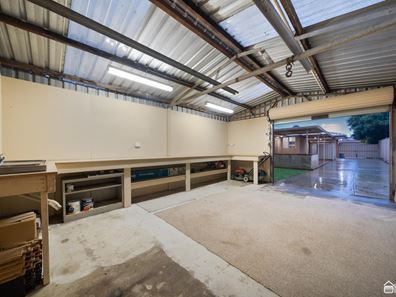 27 Greengage Court, Armadale WA 6112