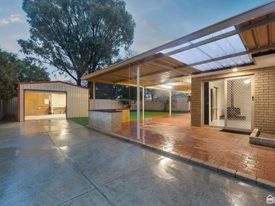 27 Greengage Court, Armadale WA 6112