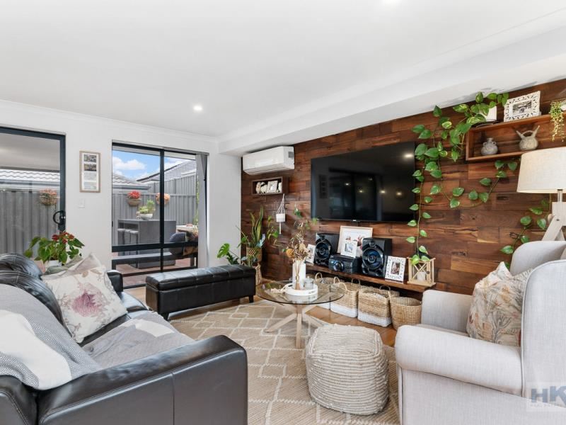 11 Belvide Way, Aveley WA 6069