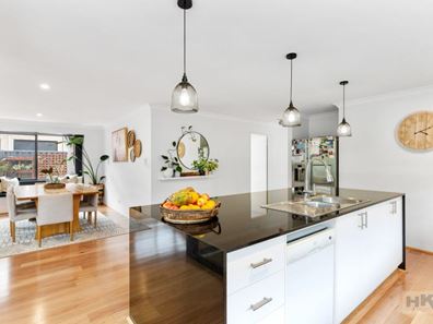 11 Belvide Way, Aveley WA 6069
