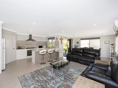 18/19 Malibu Road, Safety Bay WA 6169