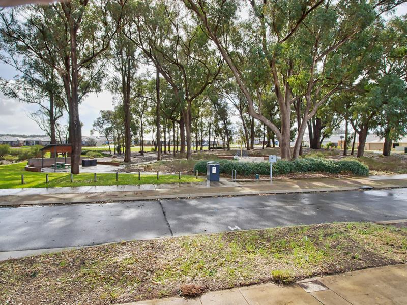 16 Splendour Road, Baldivis