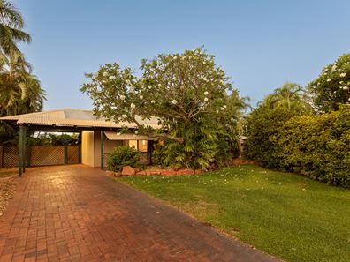 11A Hawkes Place, Cable Beach WA 6726