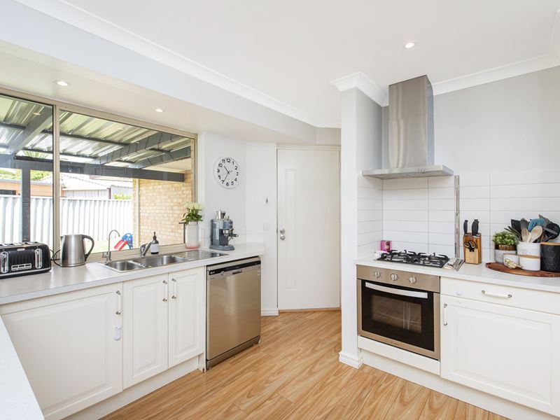 2 Arunta Place, Rockingham
