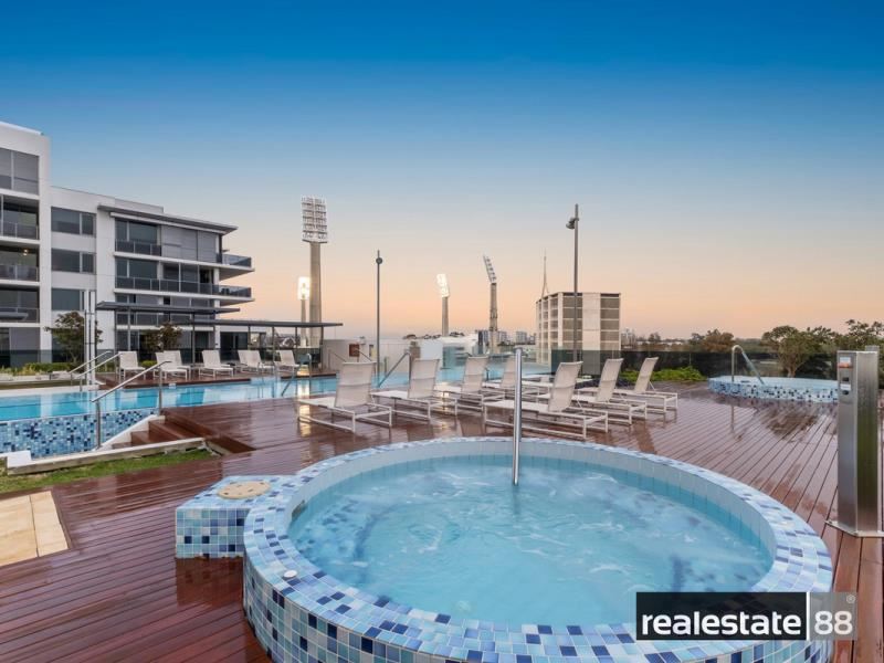 217/8 Moreau Parade, East Perth