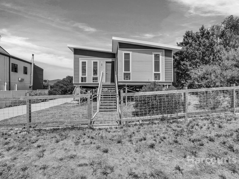 4 Siesta Street, Preston Beach