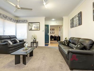 2/24 Blue Wren Drive, Eaton WA 6232