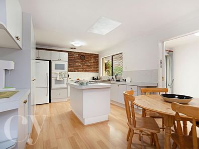 10 Strathaven Crescent, Greenwood WA 6024