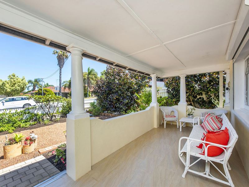 10 Ivermey Road, Hamilton Hill