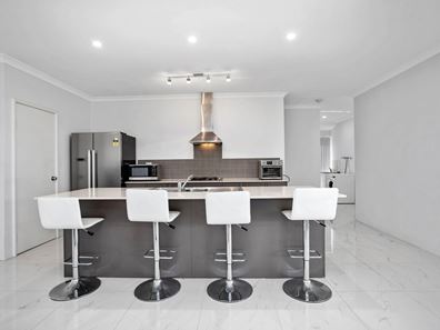 40 Sarsaparilla Ramble, Byford WA 6122