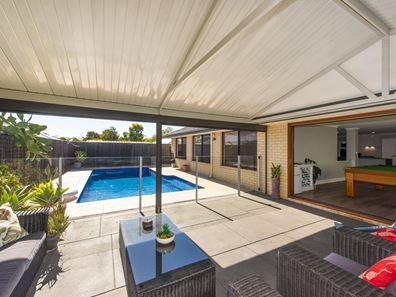 16 Searchers Crescent, Baldivis WA 6171