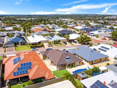 15 Overdene Pass, Banksia Grove WA 6031