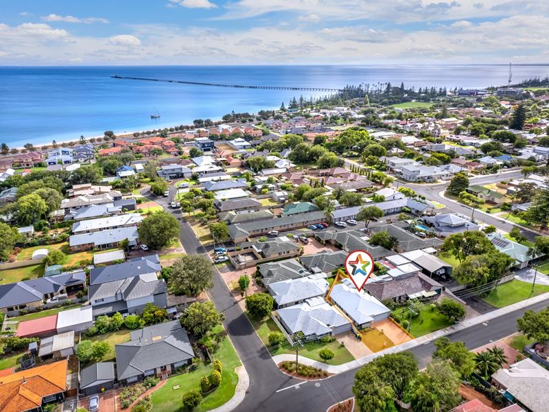 2/67 Thomas Street, West Busselton