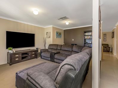 19 Althorpe Crescent, Port Kennedy WA 6172
