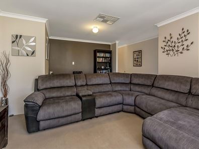 19 Althorpe Crescent, Port Kennedy WA 6172