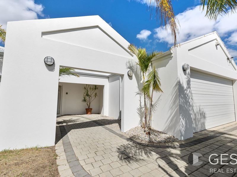 5 CAPSTONE WAY, Marangaroo