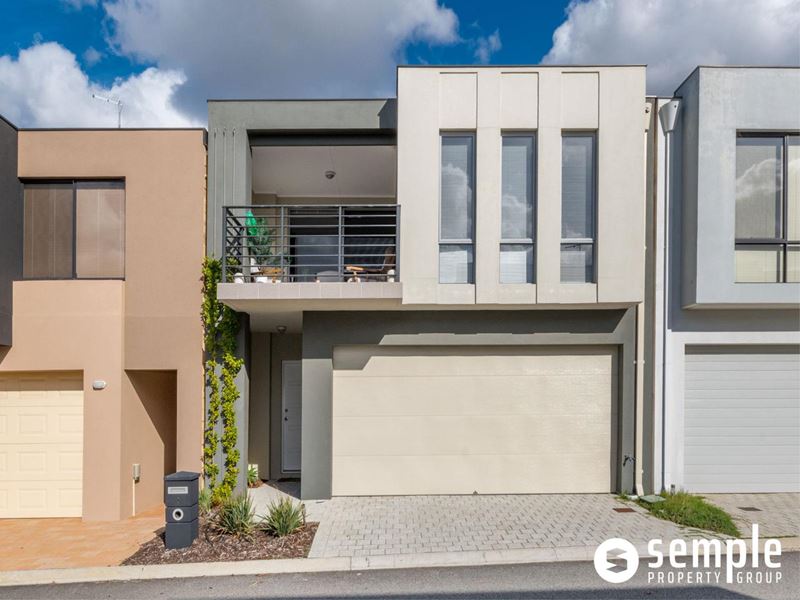 4/16 Pearson Drive, Success WA 6164