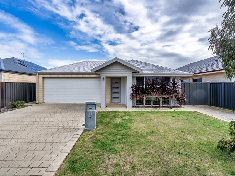 11 Scrubwren Way, Erskine
