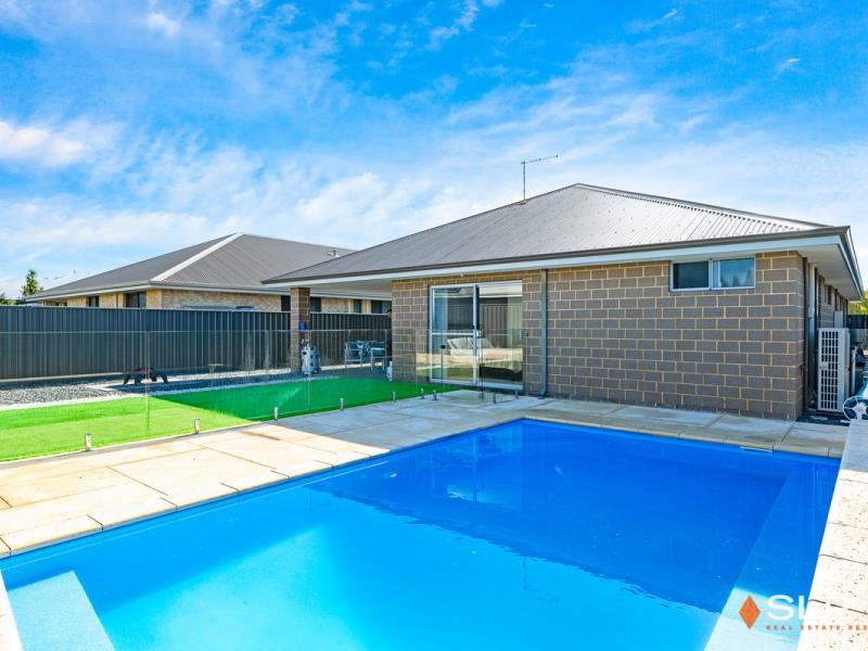 21 Azolla Street, Banksia Grove