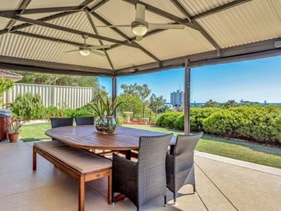 6/13 Allan Place, Halls Head WA 6210