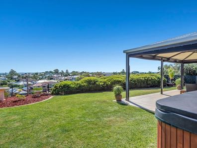 6/13 Allan Place, Halls Head WA 6210