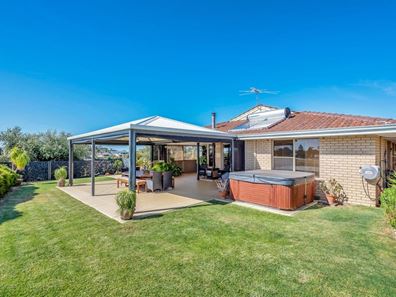 6/13 Allan Place, Halls Head WA 6210