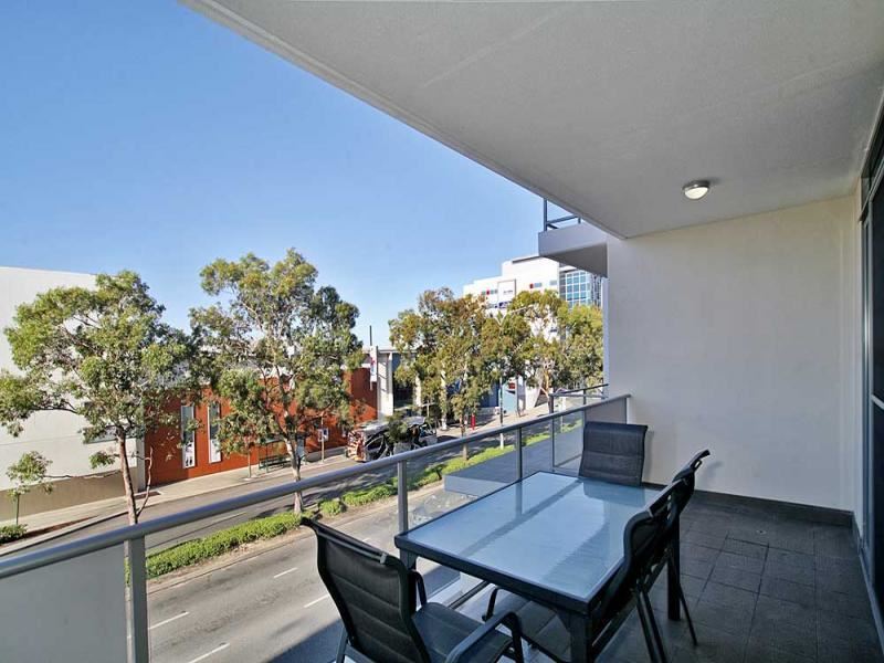 8/863 Wellington Street, West Perth