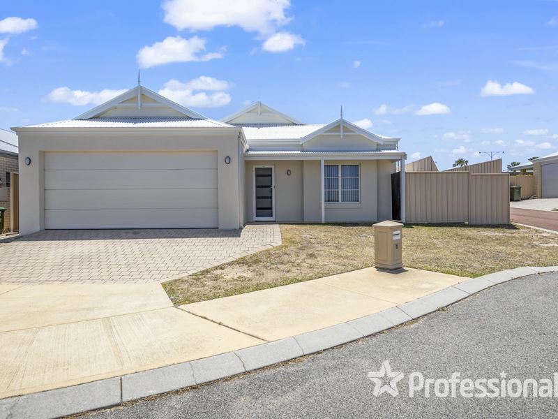 15 Abrolhos Close, Two Rocks WA 6037