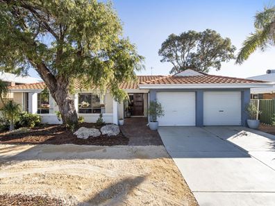 49 Mahogany Drive, Halls Head WA 6210