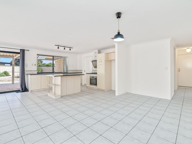 31 Chipperton Road, Bertram