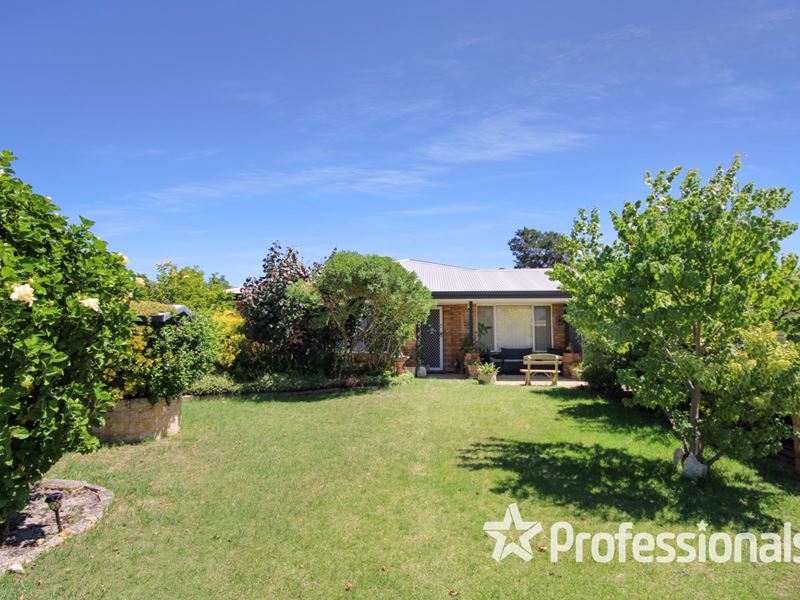 11 Canopy Court, Banksia Grove