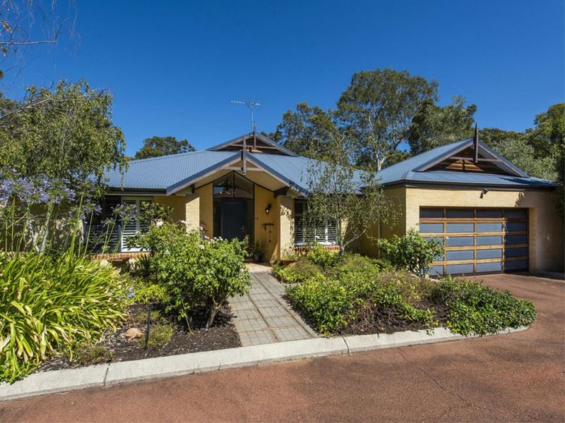 20A Mundaring Weir Road, Kalamunda WA 6076