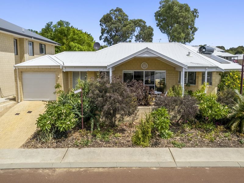 1 Birdwood Pass, Dawesville