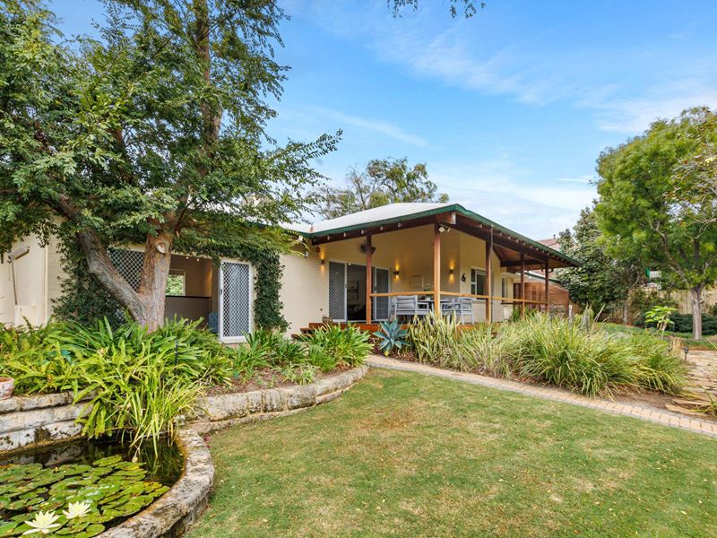 61 Pearl Parade, Scarborough