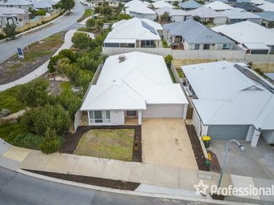 81 Seaside Avenue, Yanchep WA 6035