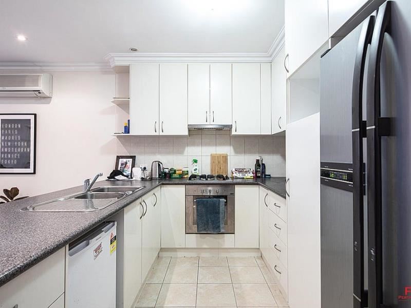 4C Robertsbridge Road, Nollamara