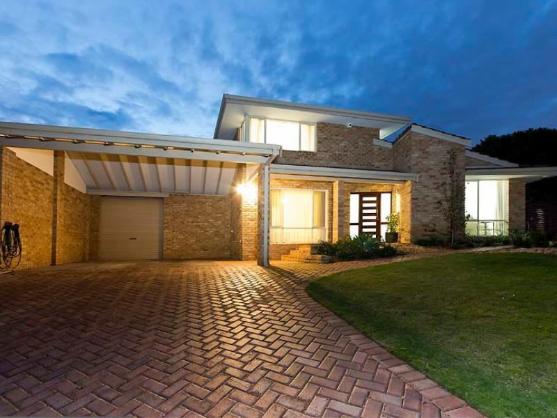 9 Witney Place, Leeming