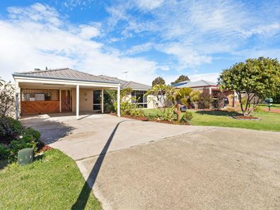 25 Nooyan Close, South Guildford WA 6055