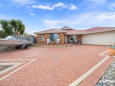 24 Manoora Court, Quinns Rocks WA 6030