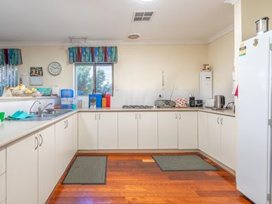 27A Churchill Avenue, Dudley Park WA 6210