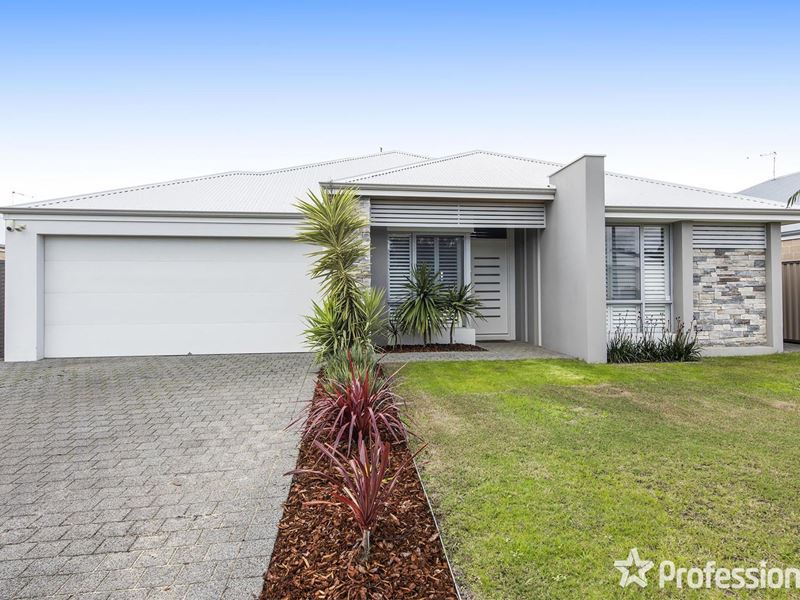 17 Grapple Road, Whitby