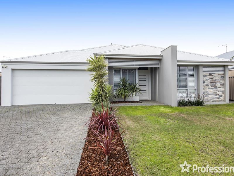 17 Grapple Road, Whitby WA 6123