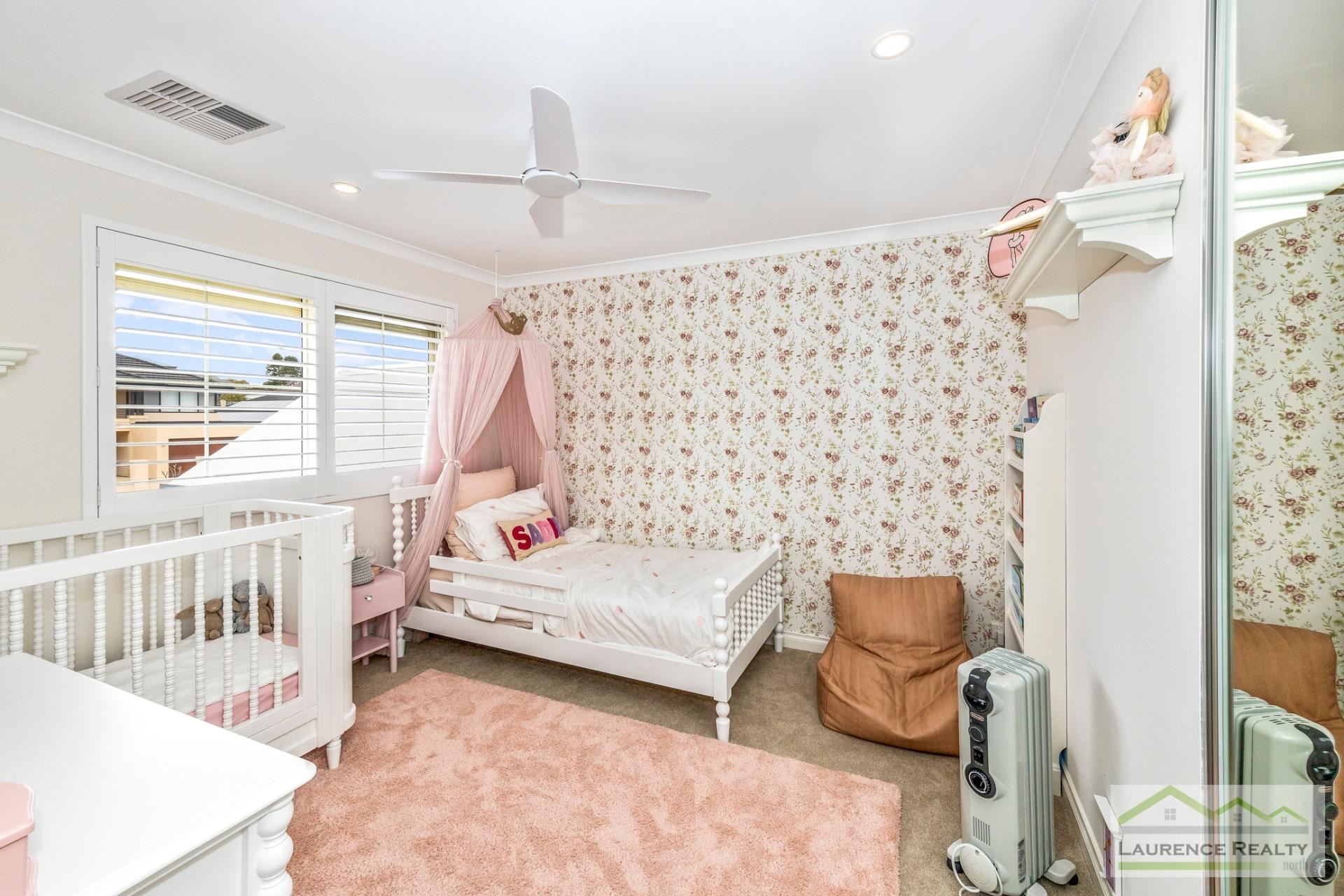 39 Halifax Boulevard, Mindarie WA 6030