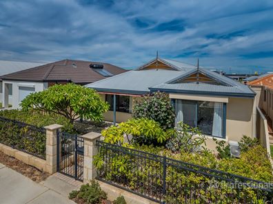 4 Carlin Way, Butler WA 6036