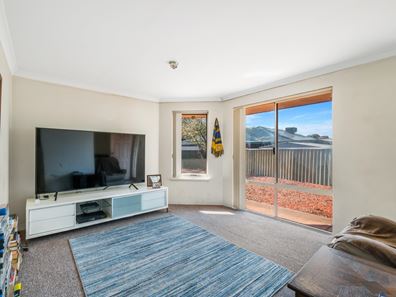 18A Chilham Place, Gosnells WA 6110