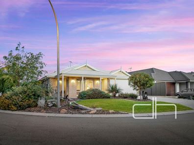 22 Kennerton Avenue, Landsdale WA 6065